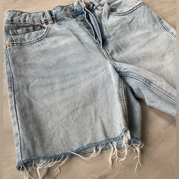 Dynamite Mid Thigh Jean Shorts - Picture 5 of 6